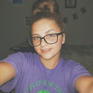 Meet your Posher, Loryn